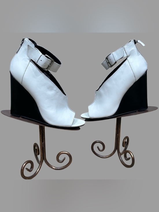 Trouve Shoes - Trouve White and Black Leather Ankle-Strap Wedge Sandals
